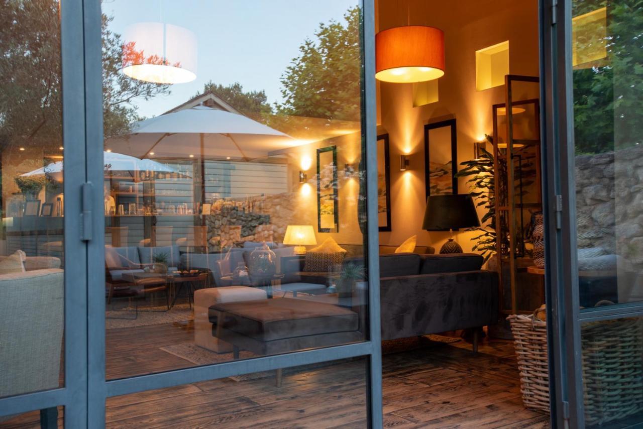 Hotel Domaine La Pierre Blanche Eygalières Exterior foto